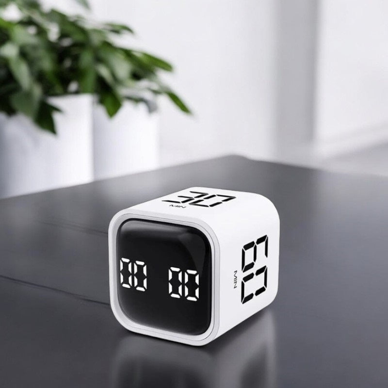 Smart Cube Timer with Gravity Sensing and LED Display